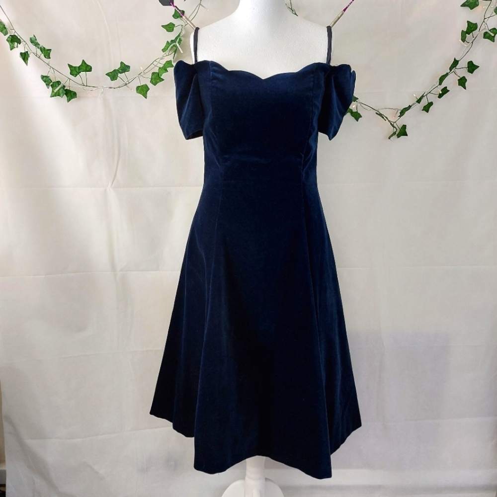Vintage Gina Bacconi Velvet Dress Off Shoulder Fit & Flare Size 12 Navy Occasion - Picture 1 of 14